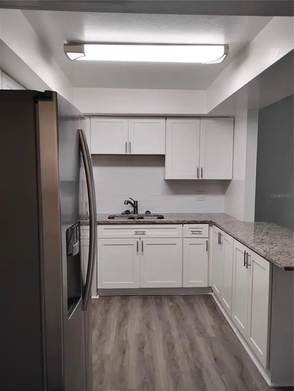 116 SW JEFFERSON CIR #5, St Petersburg, FL 33703