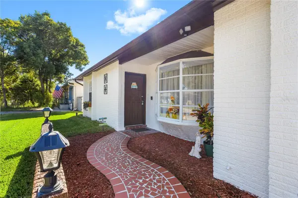 6432 MEADOWBROOK LN, New Port Richey, FL 34653