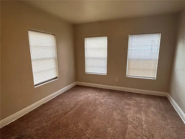 21 W SESSOMS AVE, Lake Wales, FL 33853