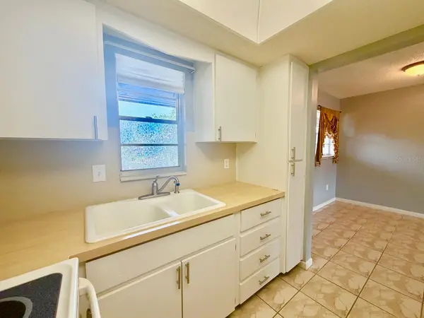 4533 MARINE Pkwy #204, New Port Richey, FL 34652
