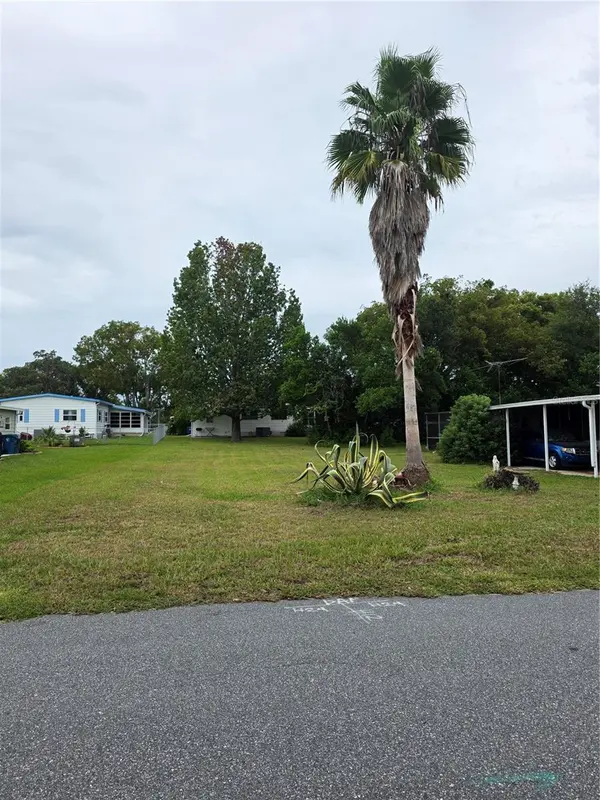 8095 WESTERN CIRCLE DR, Brooksville, FL 34613