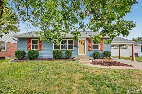 502 Pine ST, St Charles, MO 63301