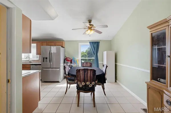 4542 Jenkins LN, St Louis, MO 63128