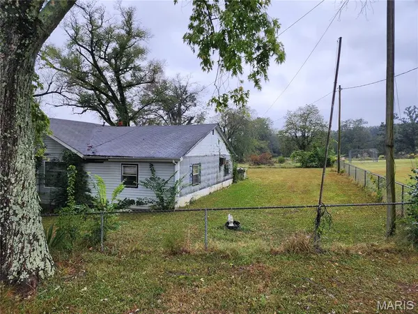 10443 Wayne Route FF, Patterson, MO 63956