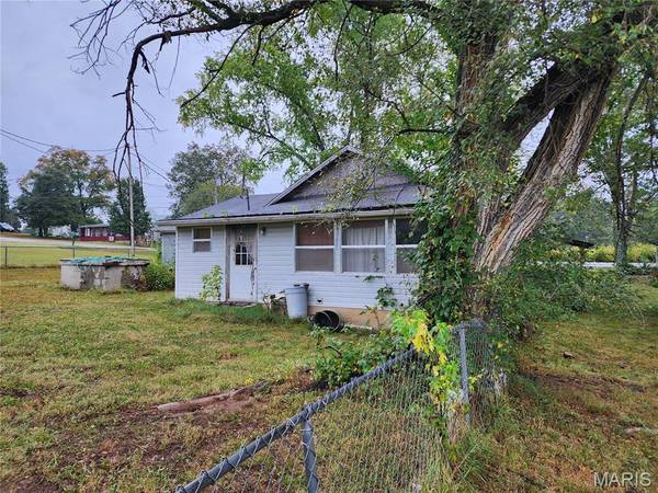 10443 Wayne Route FF, Patterson, MO 63956