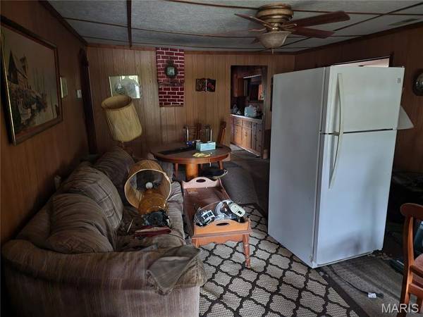 10443 Wayne Route FF, Patterson, MO 63956