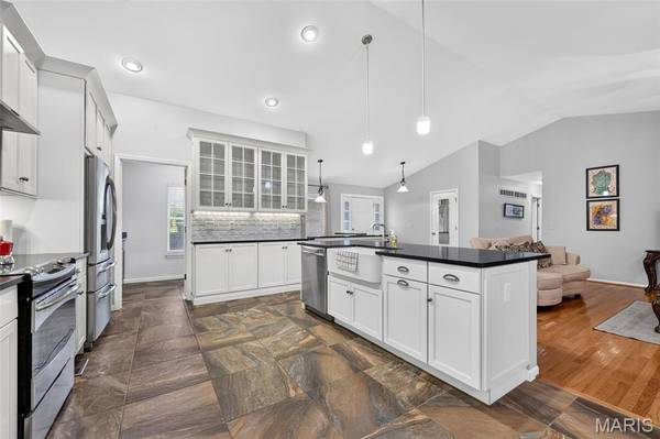 1092 Johanna DR, Unincorporated, MO 63021