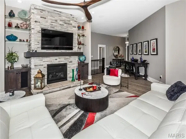 6312 Shelton CT, Maryville, IL 62062