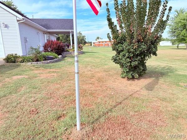 200 N Columbus ST, Montgomery, MO 63361