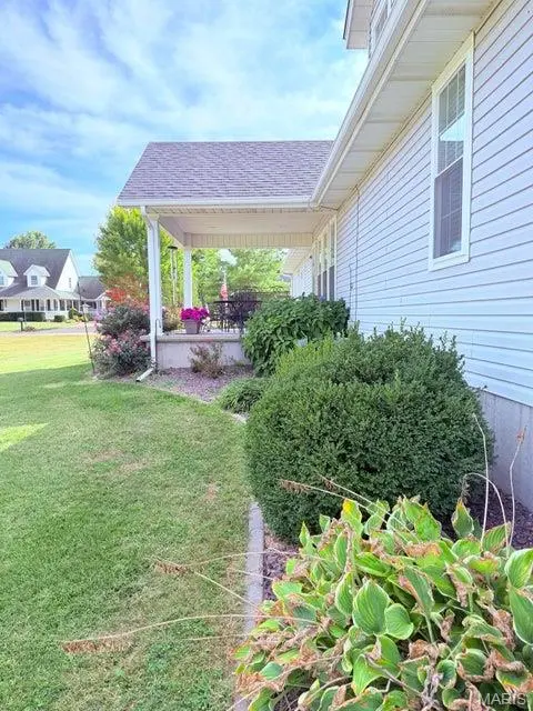 200 N Columbus ST, Montgomery, MO 63361