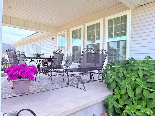 200 N Columbus ST, Montgomery, MO 63361