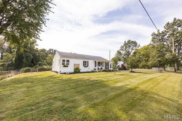 211 3rd ST, Collinsville, IL 62234
