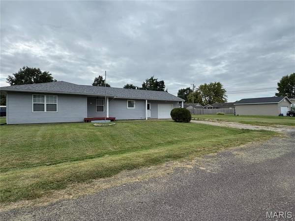 1501 Muskopf PL, Dupo, IL 62239