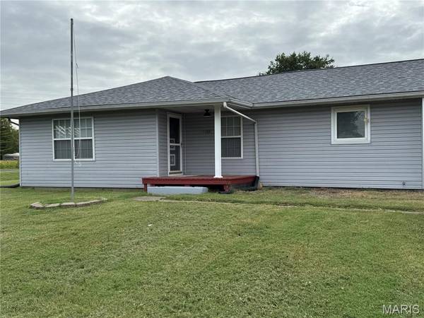 1501 Muskopf PL, Dupo, IL 62239