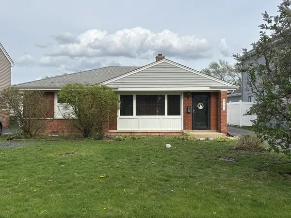 8303 N Washington ST, Niles, IL 60714
