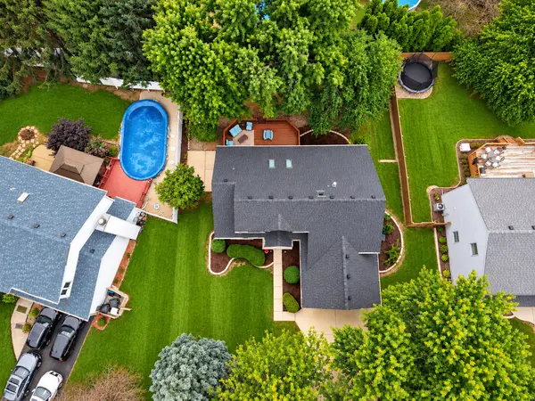 228 Whitetail XING, Oswego, IL 60543
