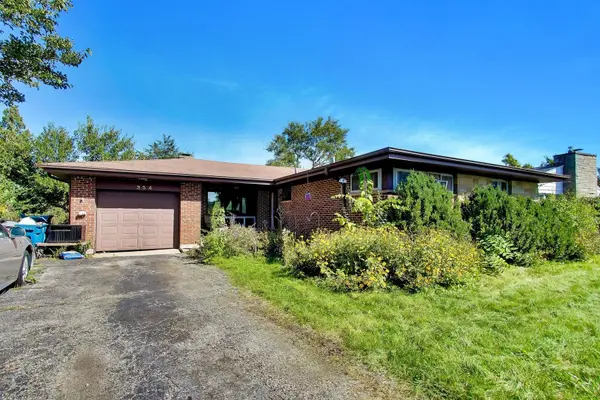 354 E Huntington LN, Elmhurst, IL 60126