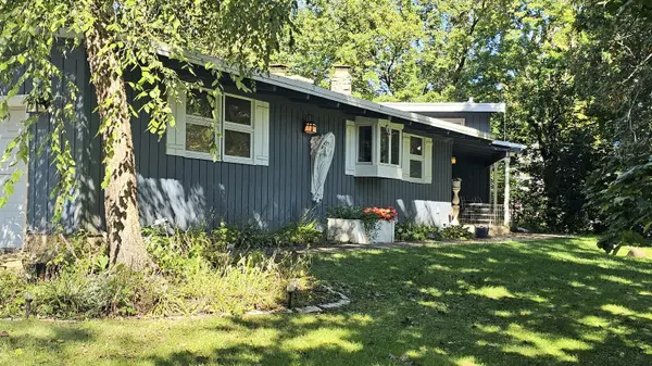 0N740 Prince Crossing RD, West Chicago, IL 60185