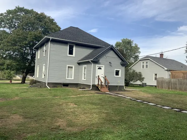 309 W Commercial ST, Neponset, IL 61345