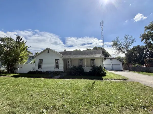 718 E Allen ST, Farmer City, IL 61842
