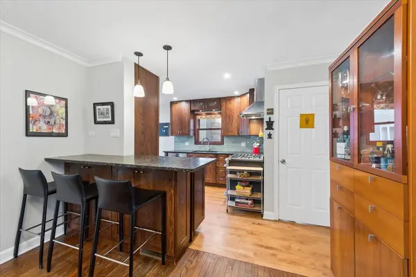 1501 Madison ST, Evanston, IL 60202