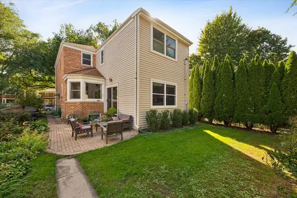 1501 Madison ST, Evanston, IL 60202