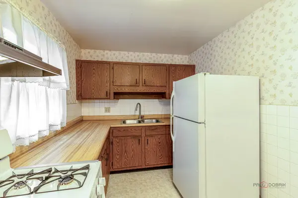 2717 Sunset AVE, Waukegan, IL 60087