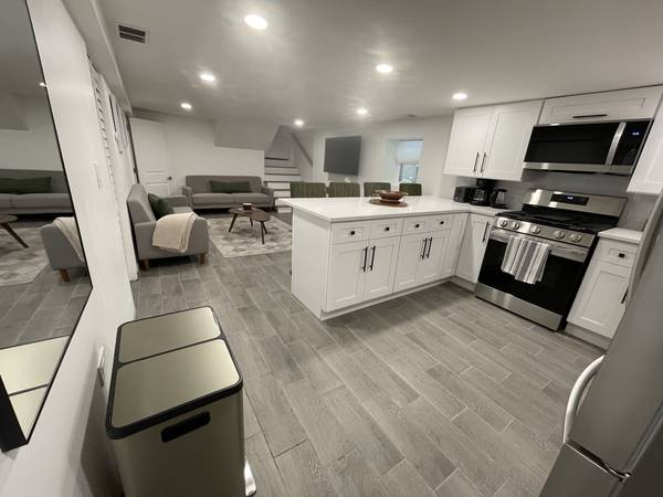 3116 N Damen AVE #G, Chicago, IL 60618