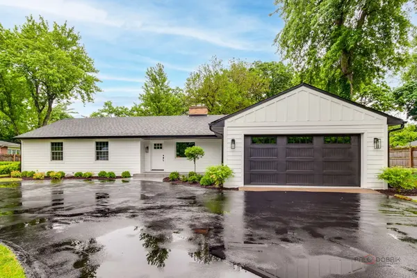 535 N Waukegan RD, Lake Forest, IL 60045
