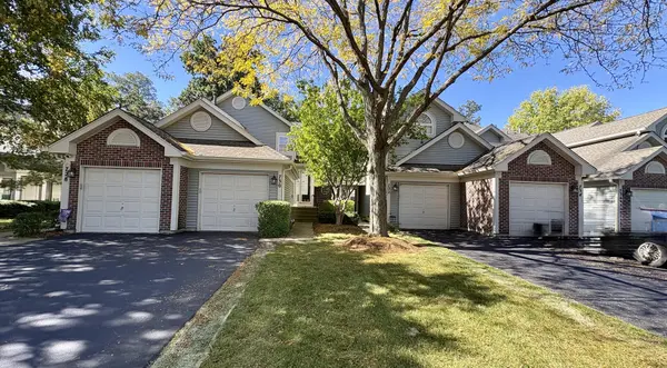 730 Ripple Brook LN, Elgin, IL 60120