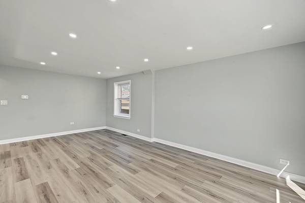 11256 S Avenue L, Chicago, IL 60617