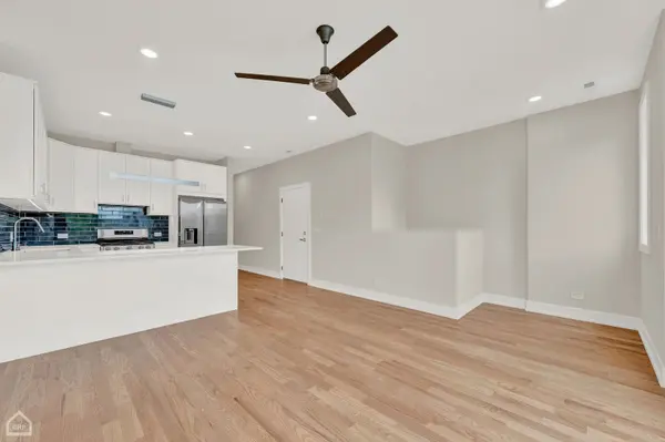 4611 S Saint Lawrence AVE #2, Chicago, IL 60653