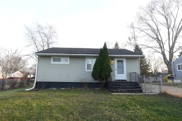 2401 Huron TER, Waukegan, IL 60087