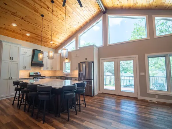 15385 Crane ST, Clear Lake, IA 50428