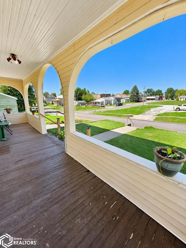 1110 Walnut ST, Hamilton, IL 62341