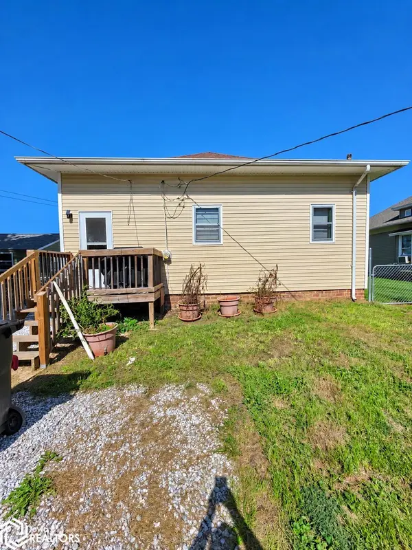 1110 Walnut ST, Hamilton, IL 62341