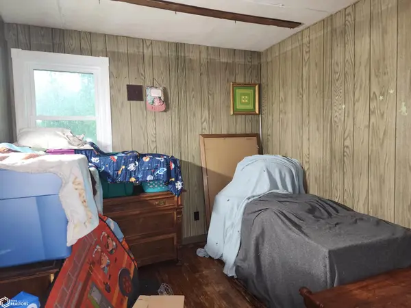 23823 Dewey RD, Centerville, IA 52544