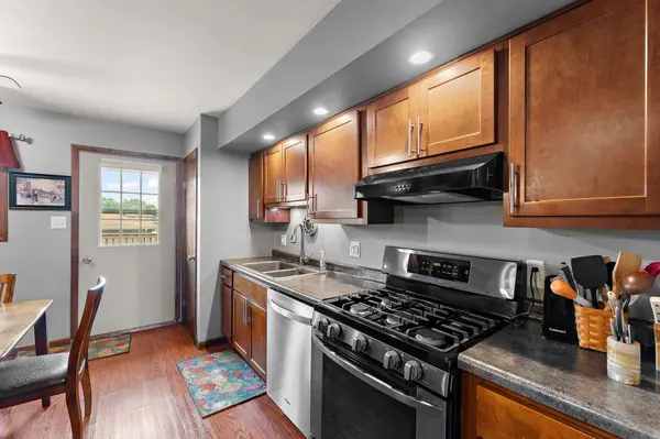 1250 Woodhollow CT, Schererville, IN 46375