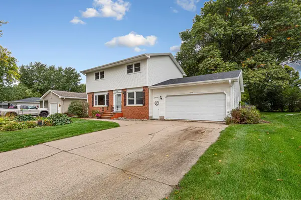 1100 Mitchell DR, Faribault, MN 55021