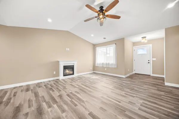 38820 Maple CT, North Branch, MN 55056