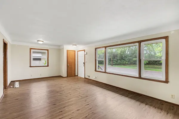 2147 Burns AVE, Saint Paul, MN 55119