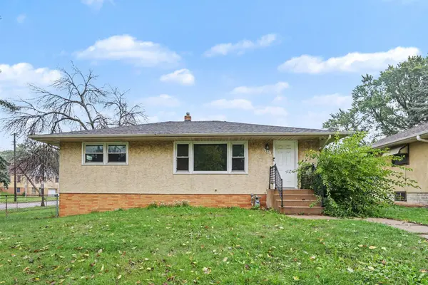 2147 Burns AVE, Saint Paul, MN 55119