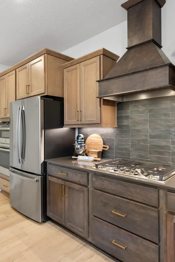 4187 Narrows Canyon TRL, Chaska, MN 55318