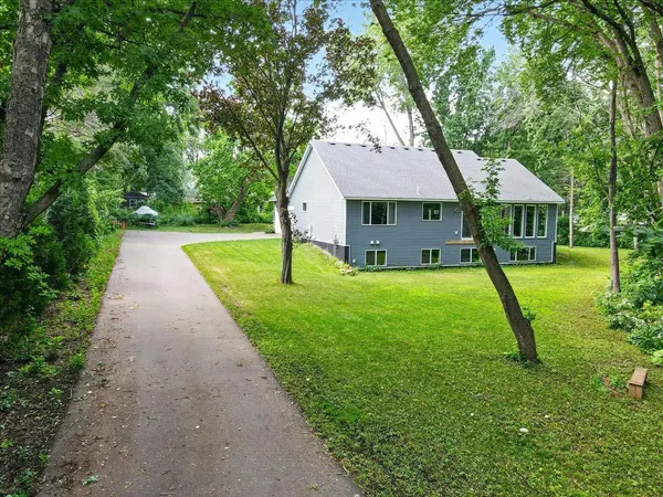3129 Vale CIR SW, Prior Lake, MN 55372
