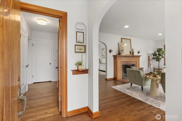 708 Hoyt AVE, Everett, WA 98201