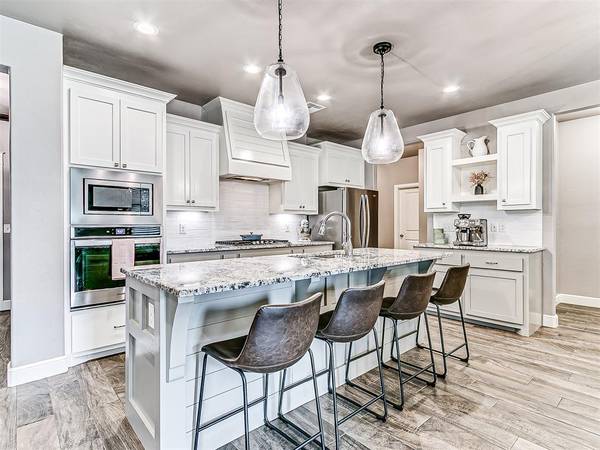 8209 NW 151st TER, Edmond, OK 73013