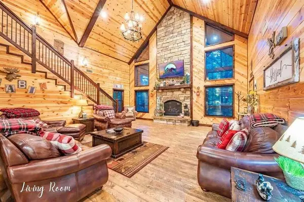 44 Pine Bluff RD, Broken Bow, OK 74728