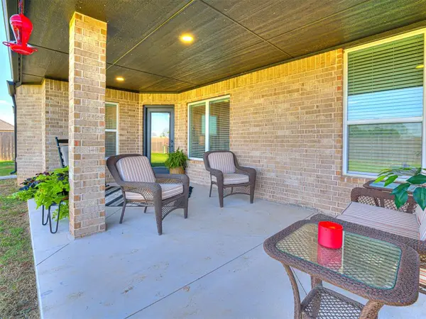 4526 Red Bird RD, Shawnee, OK 74804