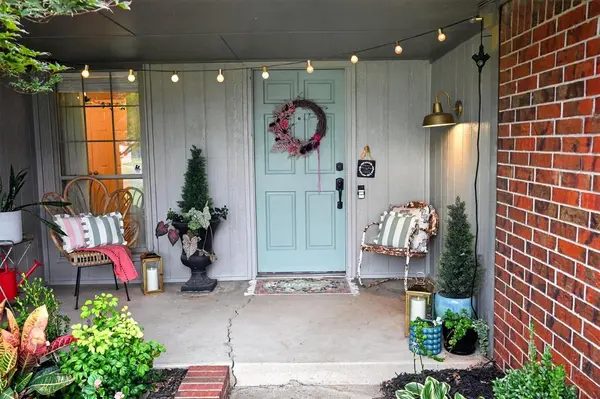 1916 Mark RD, Edmond, OK 73003