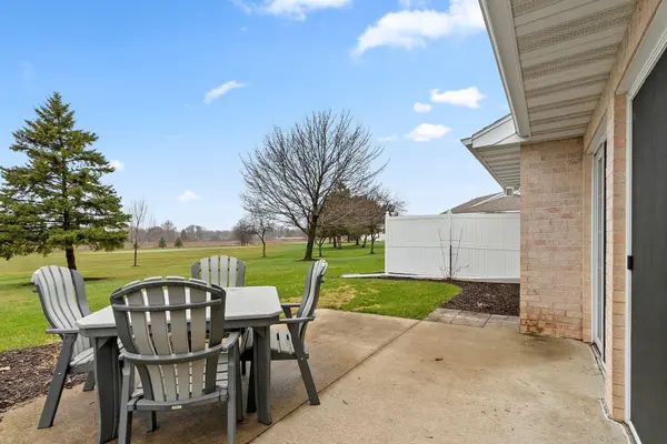 1517 RIVER PINES DR, Green Bay, WI 54311-5636